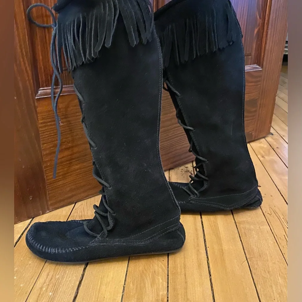 Minnetonka Black Lace Up Boots - Picture 7 of 9